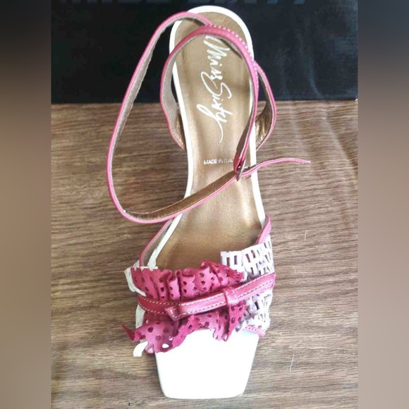Miss Sixty platform open toe white & pink sandals. New with box in size 37. - Picture 3 of 9